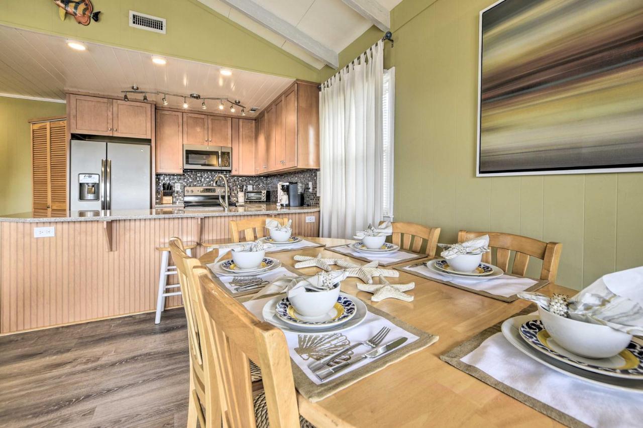 2nd-Row Holden Beach Abode - Steps to Ocean! Exterior foto